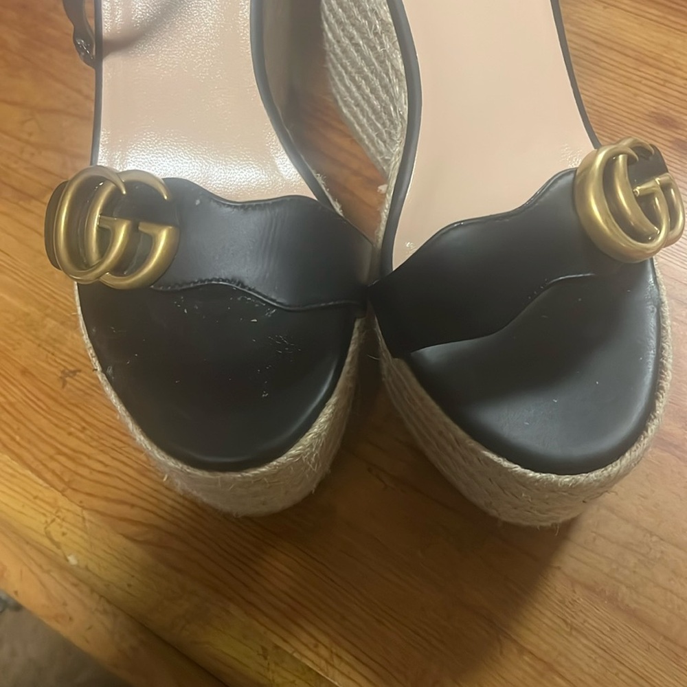 Authentic Gucci shoes